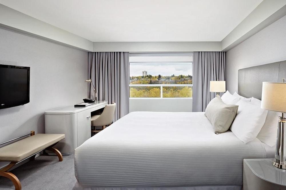 The James Hotel Саскатун Екстер'єр фото